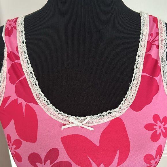 Pink hibiscus bodycon dress - Picture 2 of 3